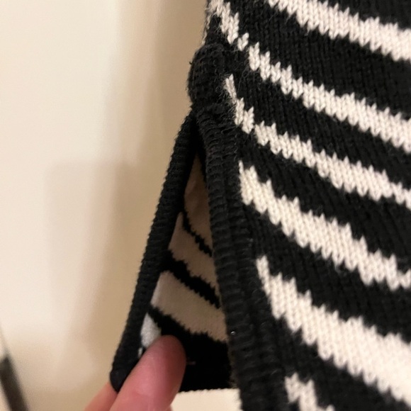 Joan Vaas Women's Zebra Stripe Cotton sweater jacket size M - Picture 3 of 7